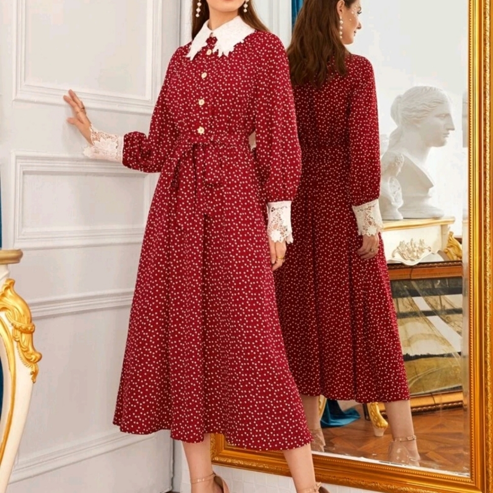 SOLD✅️Contrast Guipure Lace Trim All Over Print
